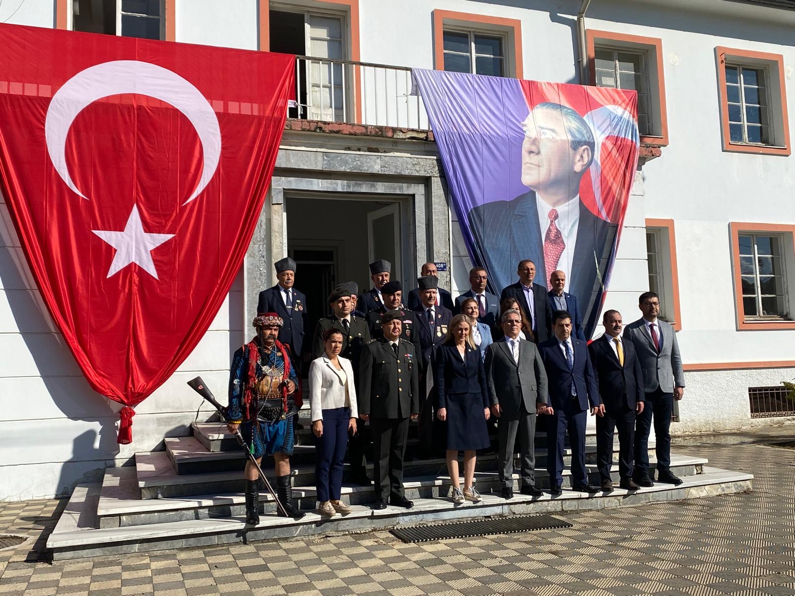 Atatürk’ün Nazilli’ye Gelişi ve Sümerbank Basma Fabrikası’nın Açılışının 88. Yıl Dönümü Nazilli Sümer Kampüsü’nde Kutlandı