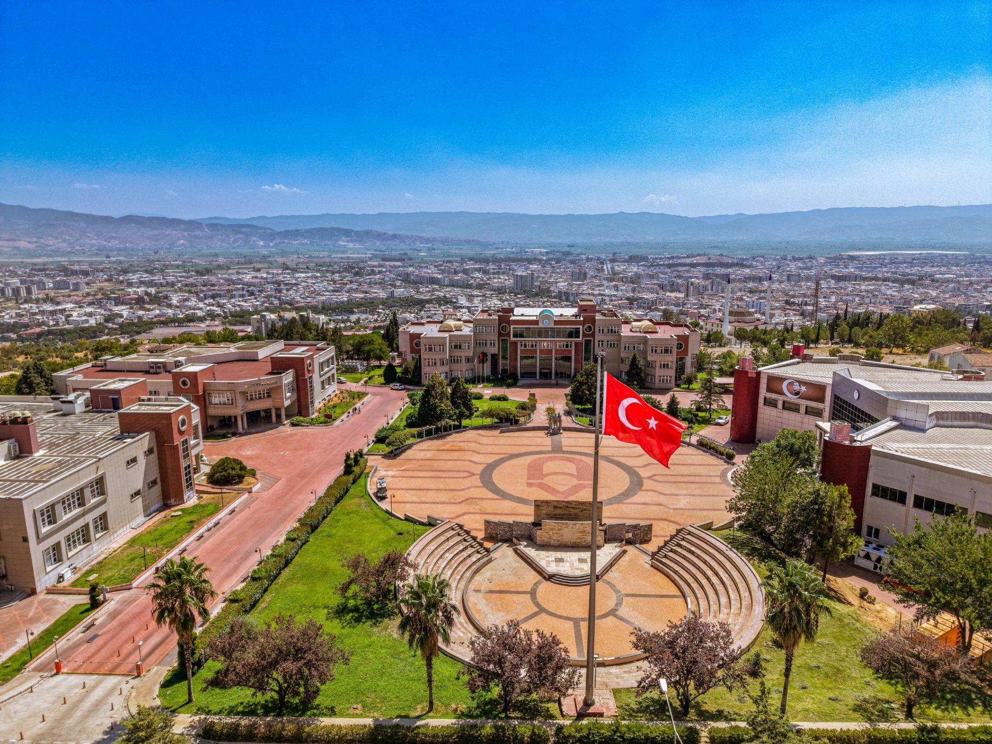 Aydın Adnan Menderes Üniversitesi Senatosu’ndan İsrail’e Kınama