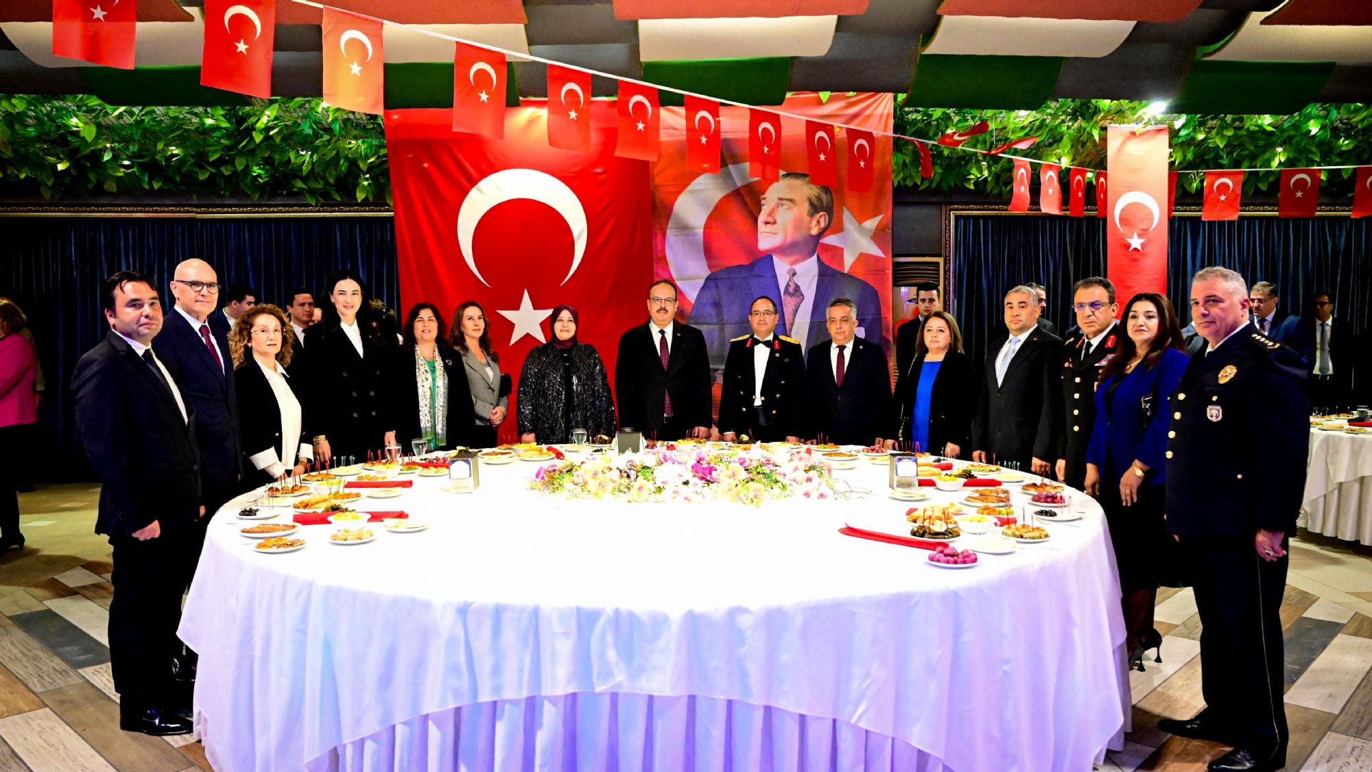 Rektörümüz, Cumhuriyet Bayramı Kabul Töreni’ne Katıldı