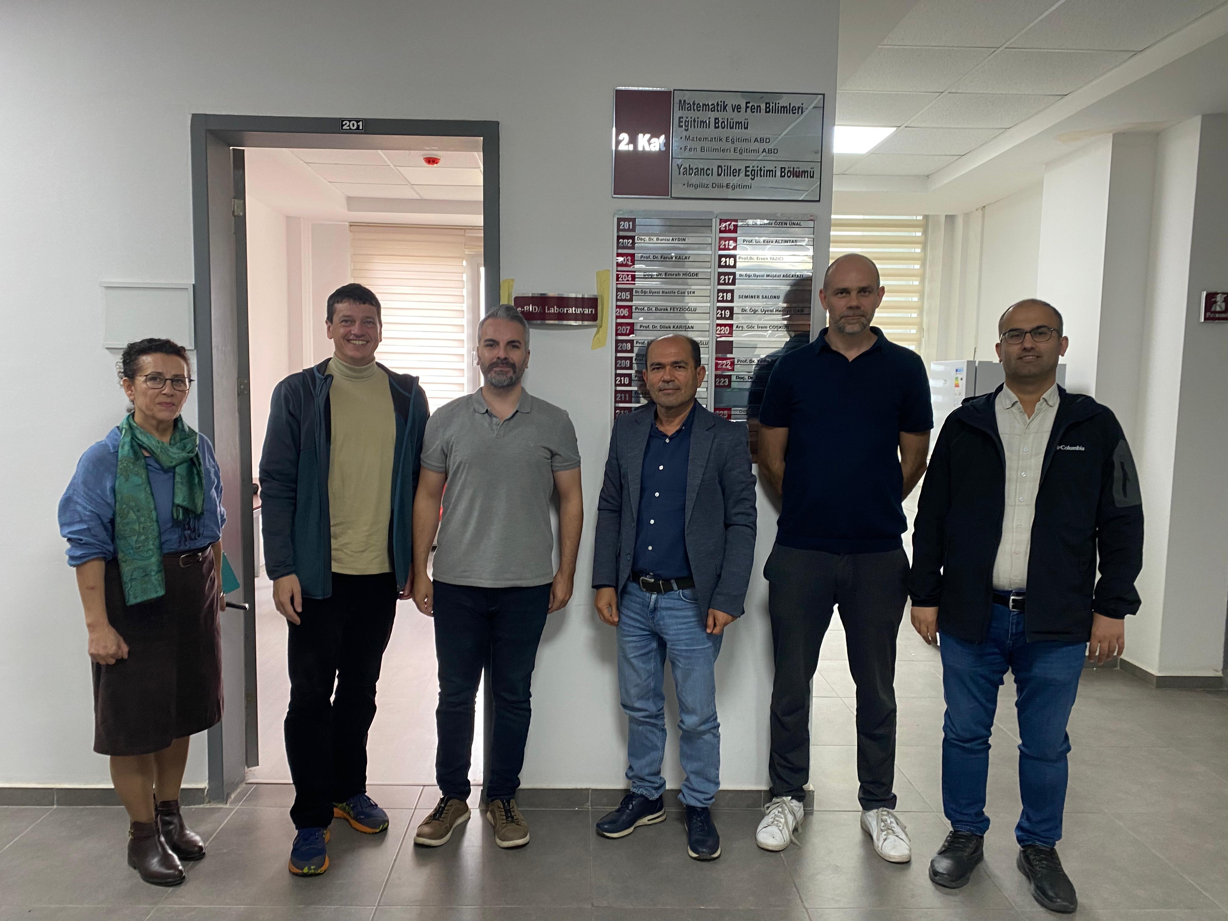 Eğitim Fakültesi Bünyesinde Kurulan e-BİDALAB’da Uluslararası İş Birliğiyle İlk Pilot Çalışma Gerçekleştirildi