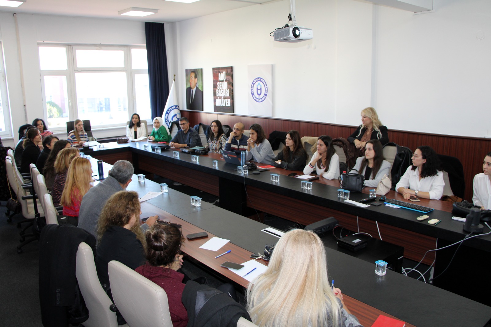 Üniversitemizde TÜBİTAK 4004-4005 Projeleri Yazma Eğitimi Gerçekleştirildi