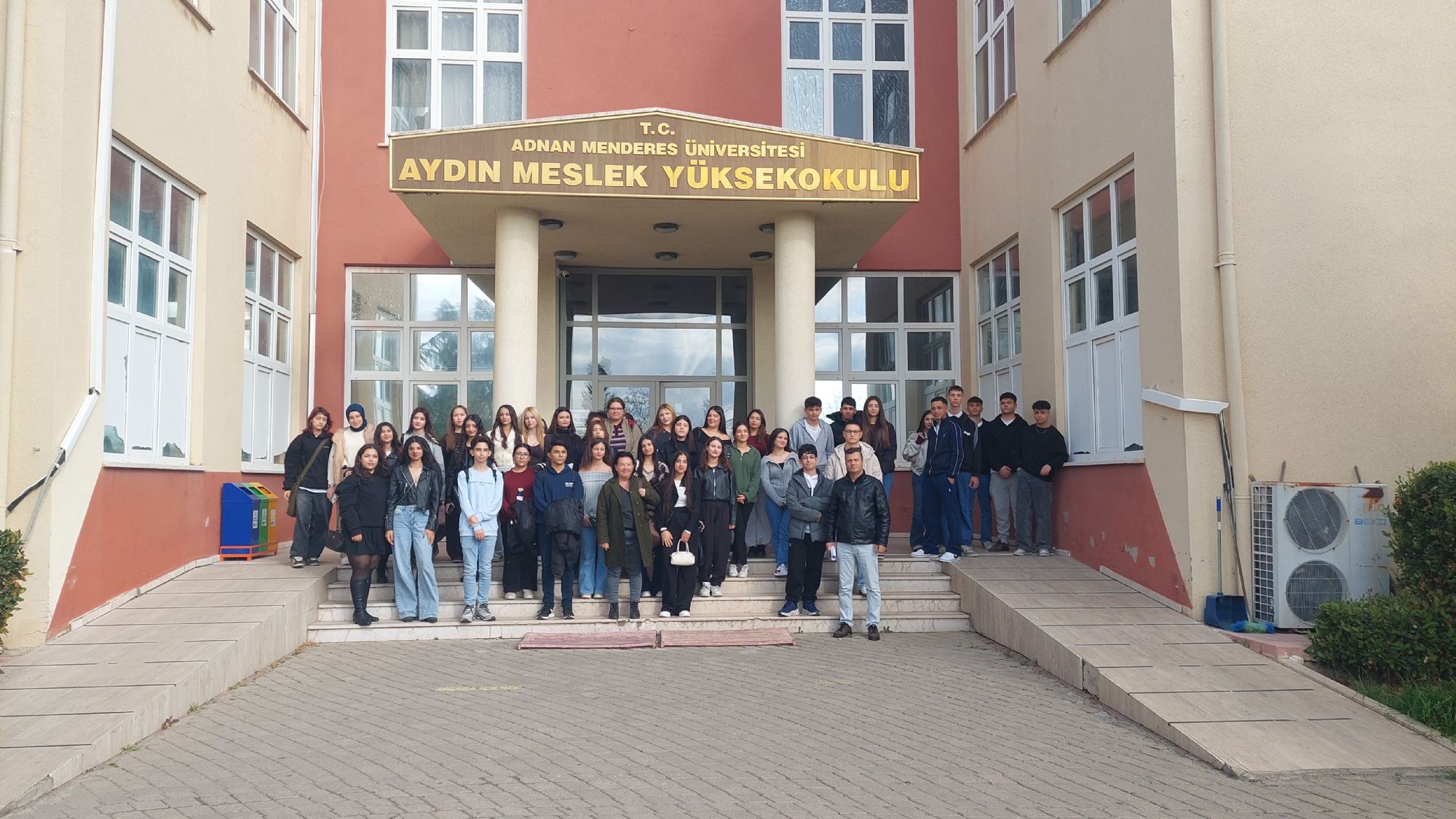 Kampüsümüzde Ortaöğretim Kurumlarını Ağırlamaya Devam Ediyoruz