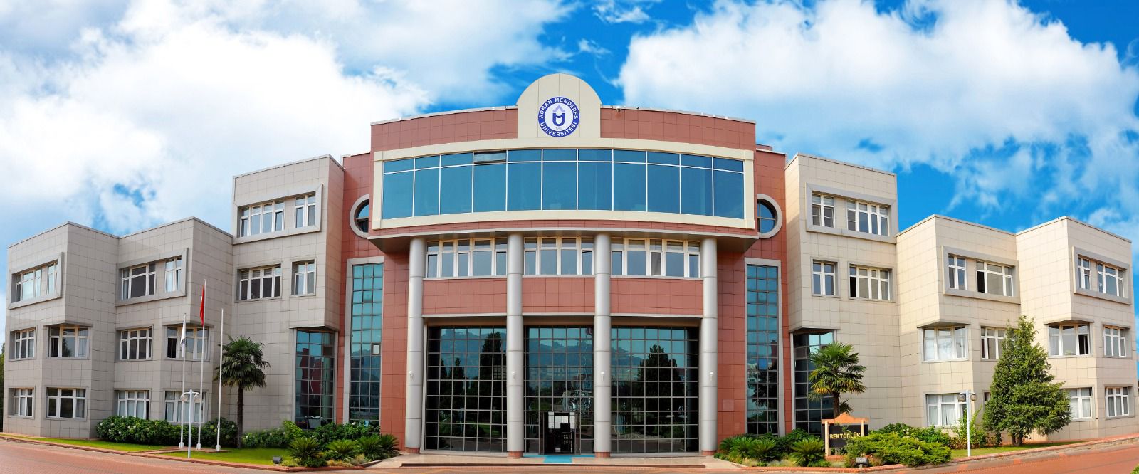 Üniversitemizde Üç Program MEDEK’ten Tam Akreditasyon Aldı