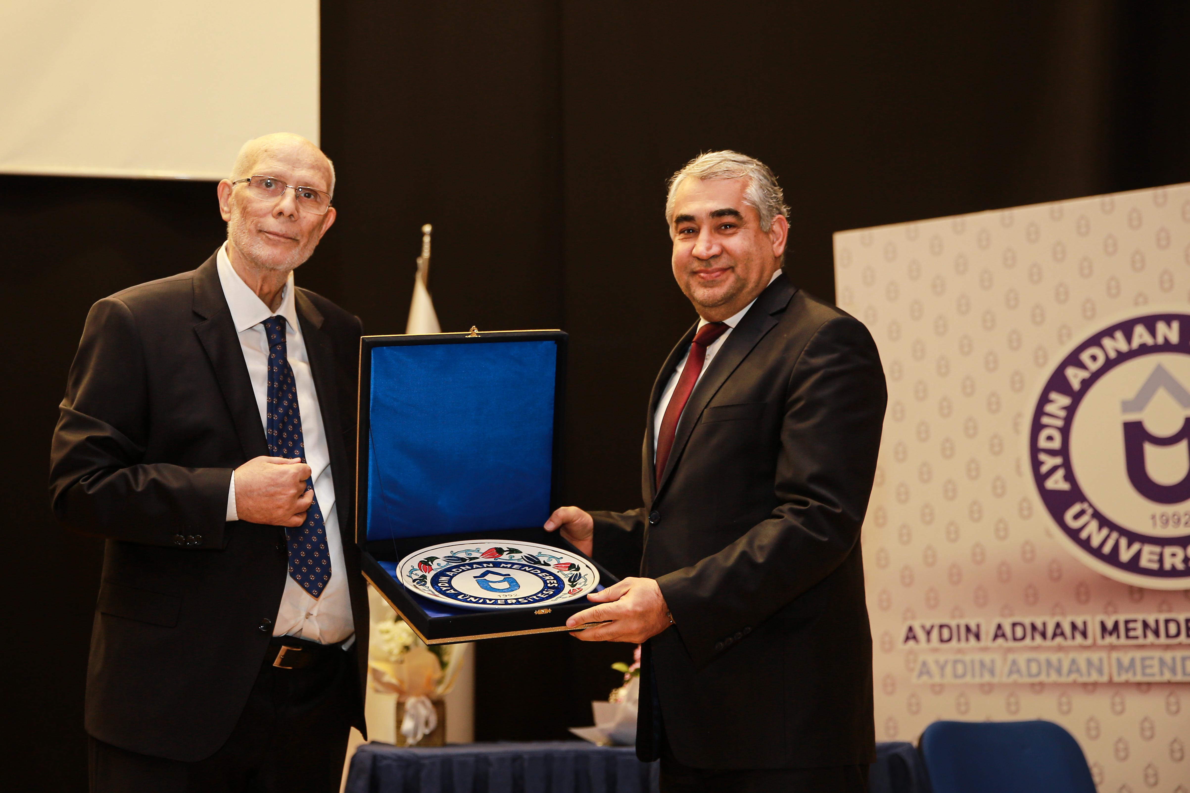 Öğretim Üyemiz Prof. Dr. Ali Zahit Bolaman İçin Emeklilik Töreni Düzenlendi