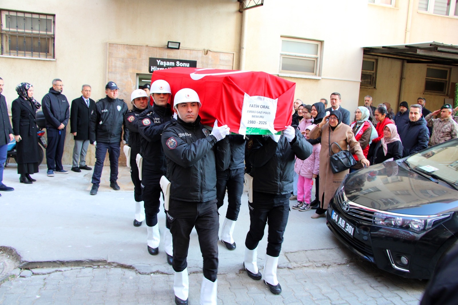 Şehit Polis Memuru Fatih Oral, Üniversitemiz Hastanesinde Düzenlenen Törenle Uğurlandı