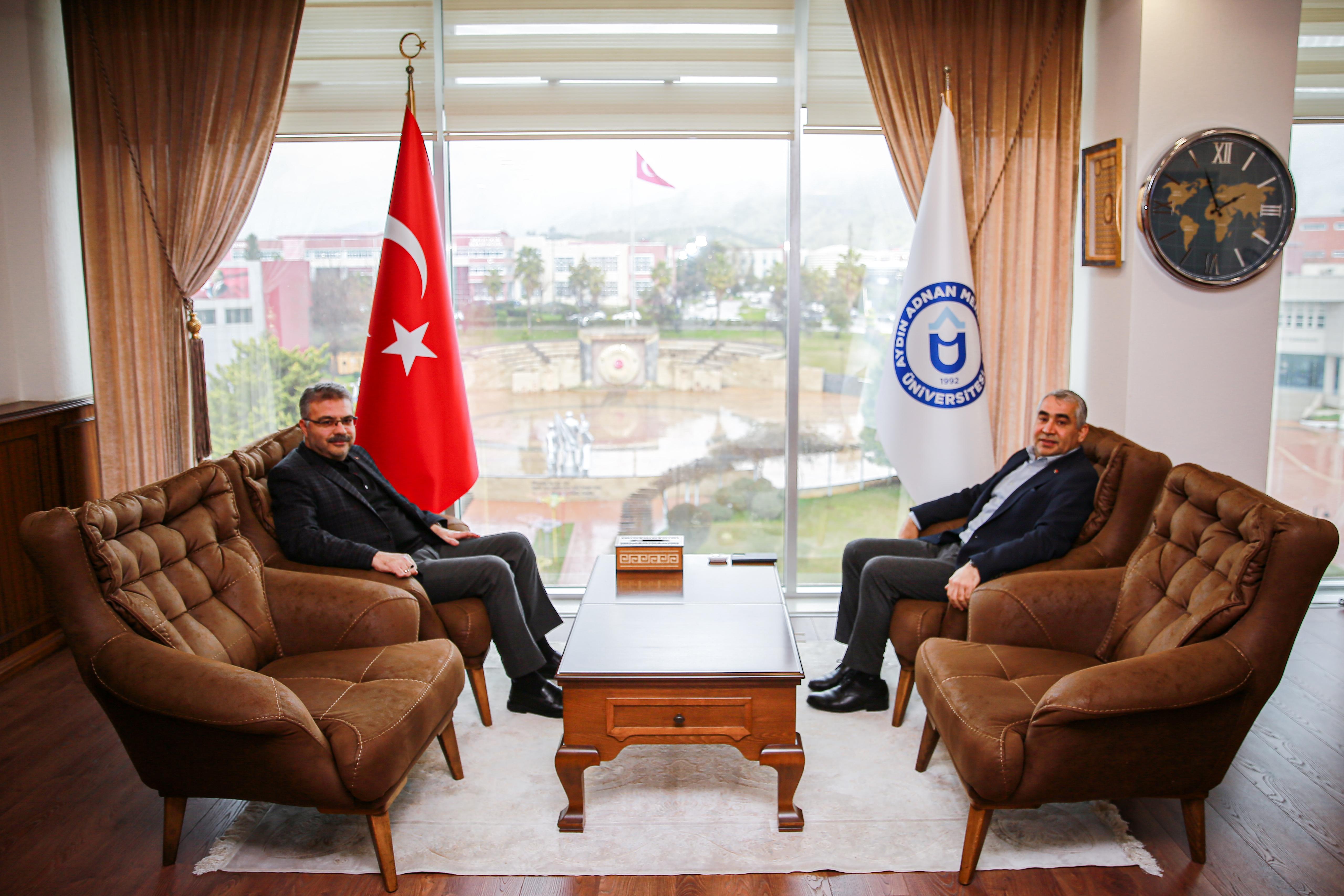 Rektörümüz, AK Parti Aydın Milletvekili Ömer Özmen’i Makamında Ağırladı