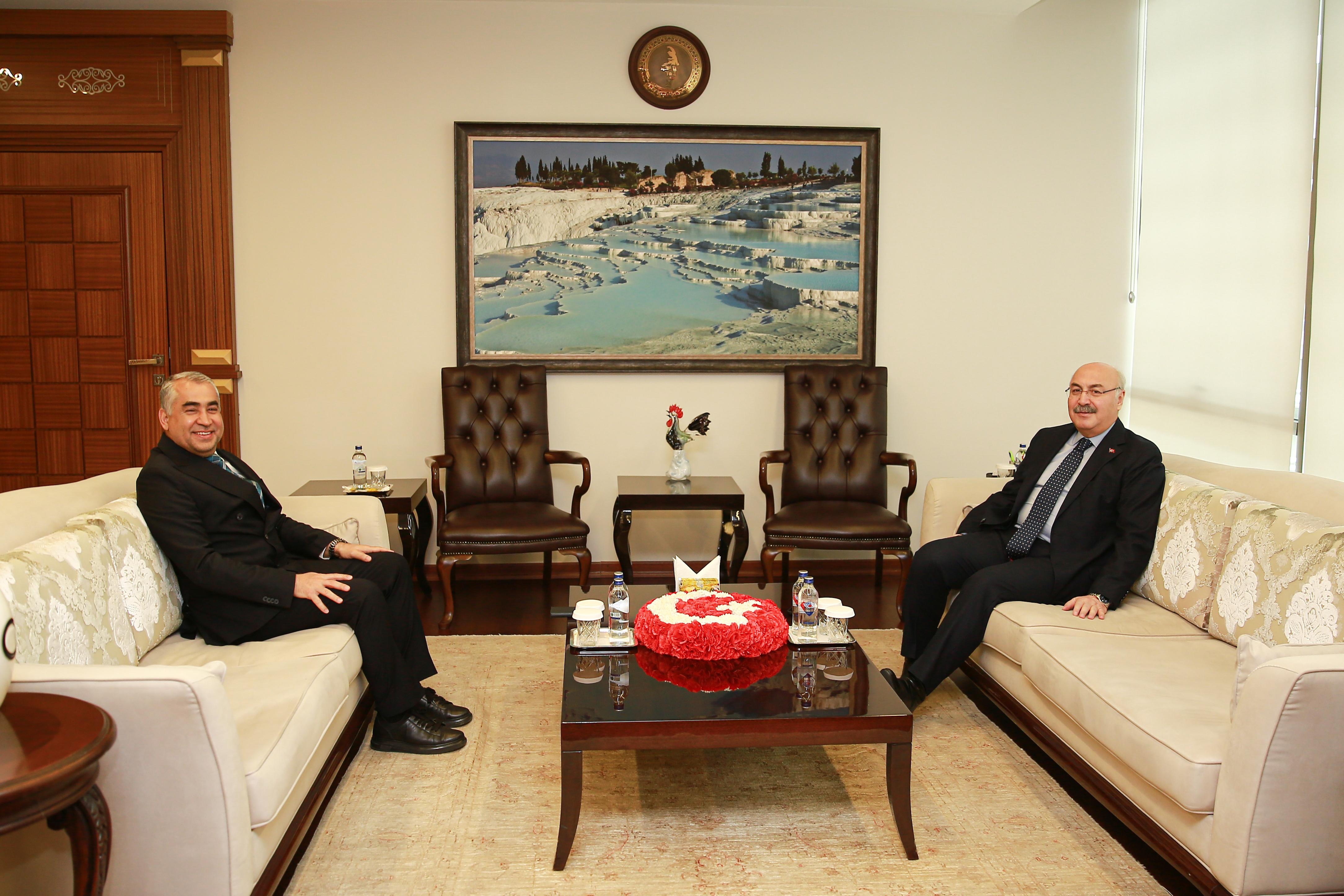 Rektörümüzden, Denizli Valisi Yavuz Selim Göşger’e Ziyaret