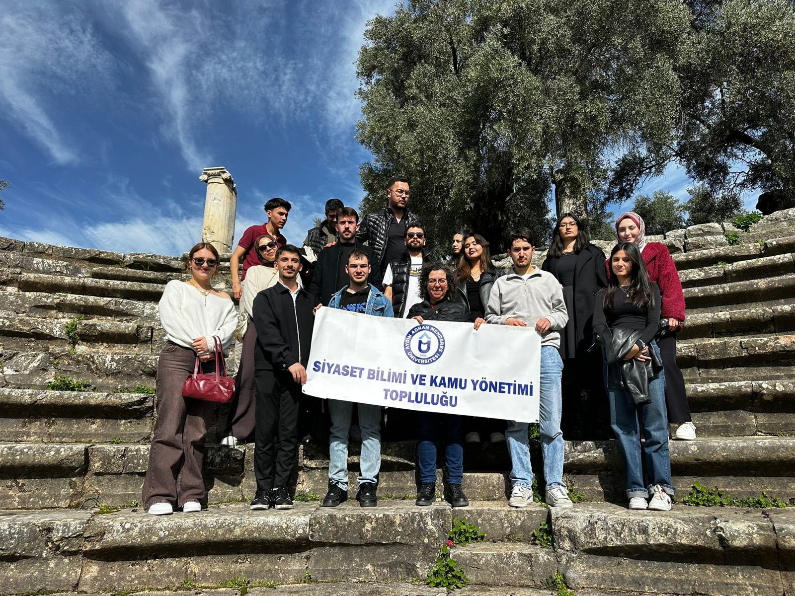 Siyaset Bilimi ve Kamu Yönetimi Topluluğundan Nysa Antik Kenti’ne Akademik Gezi