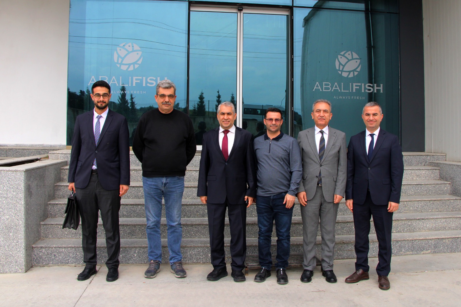 Rektörümüz, Abalıoğlu Balık ve Gıda Ürünleri A.Ş. Çine Balık İşleme Tesisi’ni Ziyaret Etti