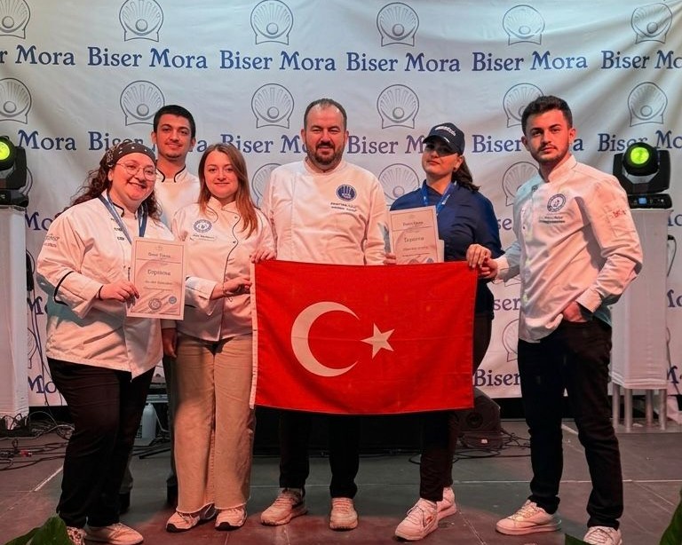 Kuşadası Davutlar MYO, Biser Mora 2026’da Üniversitemizi Başarıyla Temsil Etti