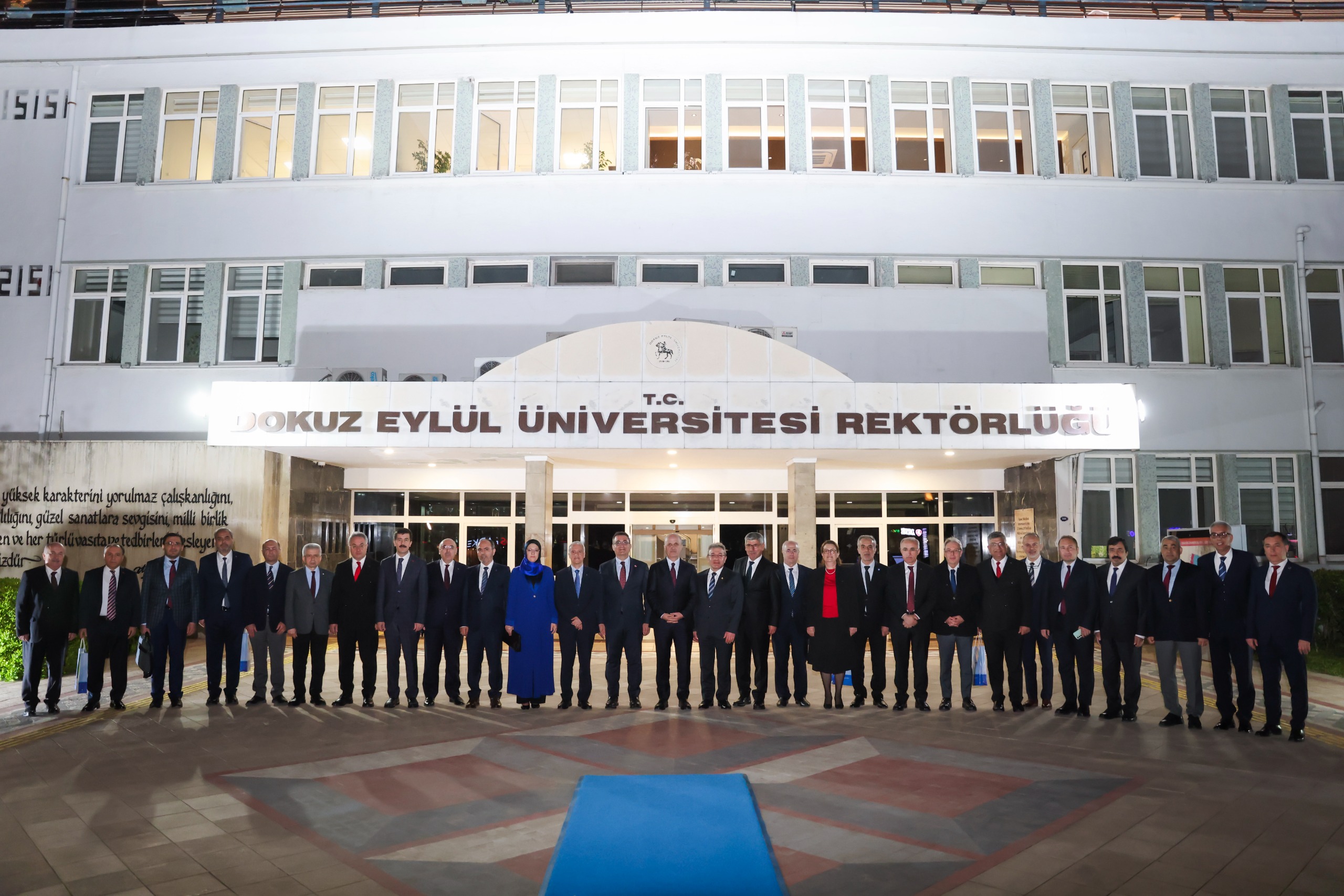 Rektörümüz, YÖK Başkanı Prof. Dr. Erol Özvar’ın İzmir Programına katıldı