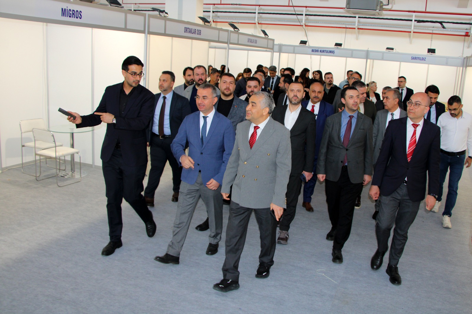 Rektörümüz, EGEKAF’26 Öncesi Tekstil Park Fuar Alanı’nda İncelemelerde Bulundu