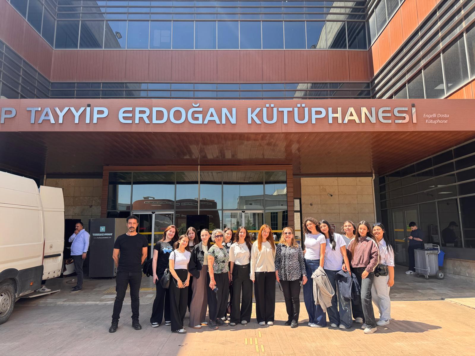 Kampüsümüzde, Ortaöğretim Kurumlarını Ağırlamaya Devam Ediyoruz